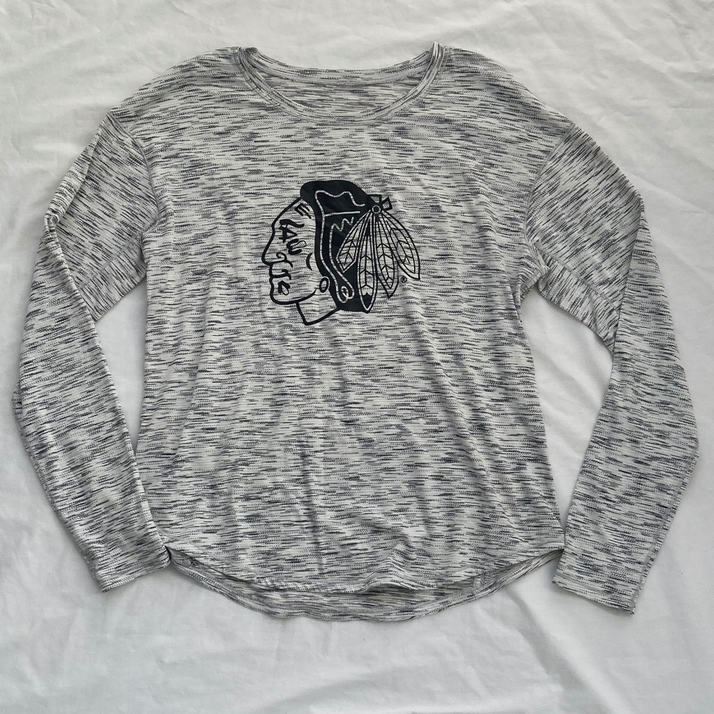 LuLuLemon Lost In Pace Long Sleeve Blackhawks